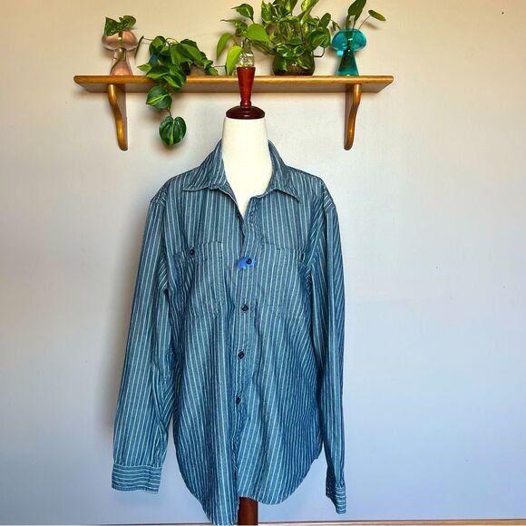 NWOT LL Bean Slightly Fitted Button Down Navy Blue Shirt with Pinstripes Medium - Picture 4 of 7